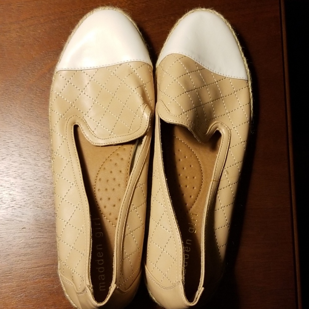 Madden girl flats